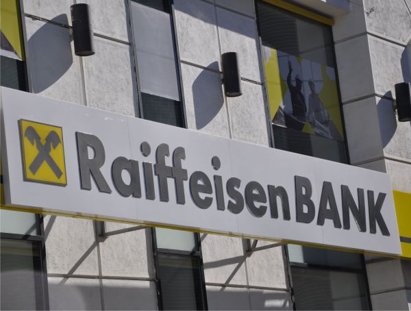 Raiffeisen Bank, din nou în vizorul ANPC